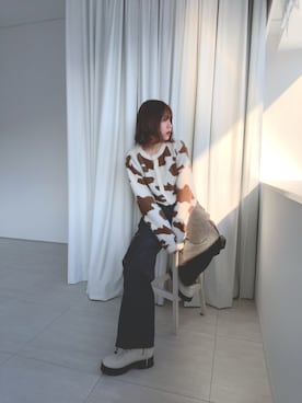 「Adoon plain（アドーンプレーン）のアイテム（ブーツ）」を使った、みぎみみさん（レディース・161cm）の秋コーディネート