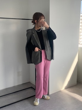 「Adoon plain（アドーンプレーン）のアイテム（Tシャツ/カットソー）」を使った、みぎみみさん（レディース・161cm）の春コーディネート