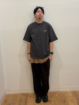 「SENSE OF PLACE by URBAN RESEARCH(センスオブプレイスバイアーバンリサーチ)の『別注』MARK GONZALES×SENSE OF PLACE Short-Sleeve T-shirts(Tシャツ/カットソー、グレー系)」を使った、*キミヲ*さん(メンズ・174cm)の春コーディネート