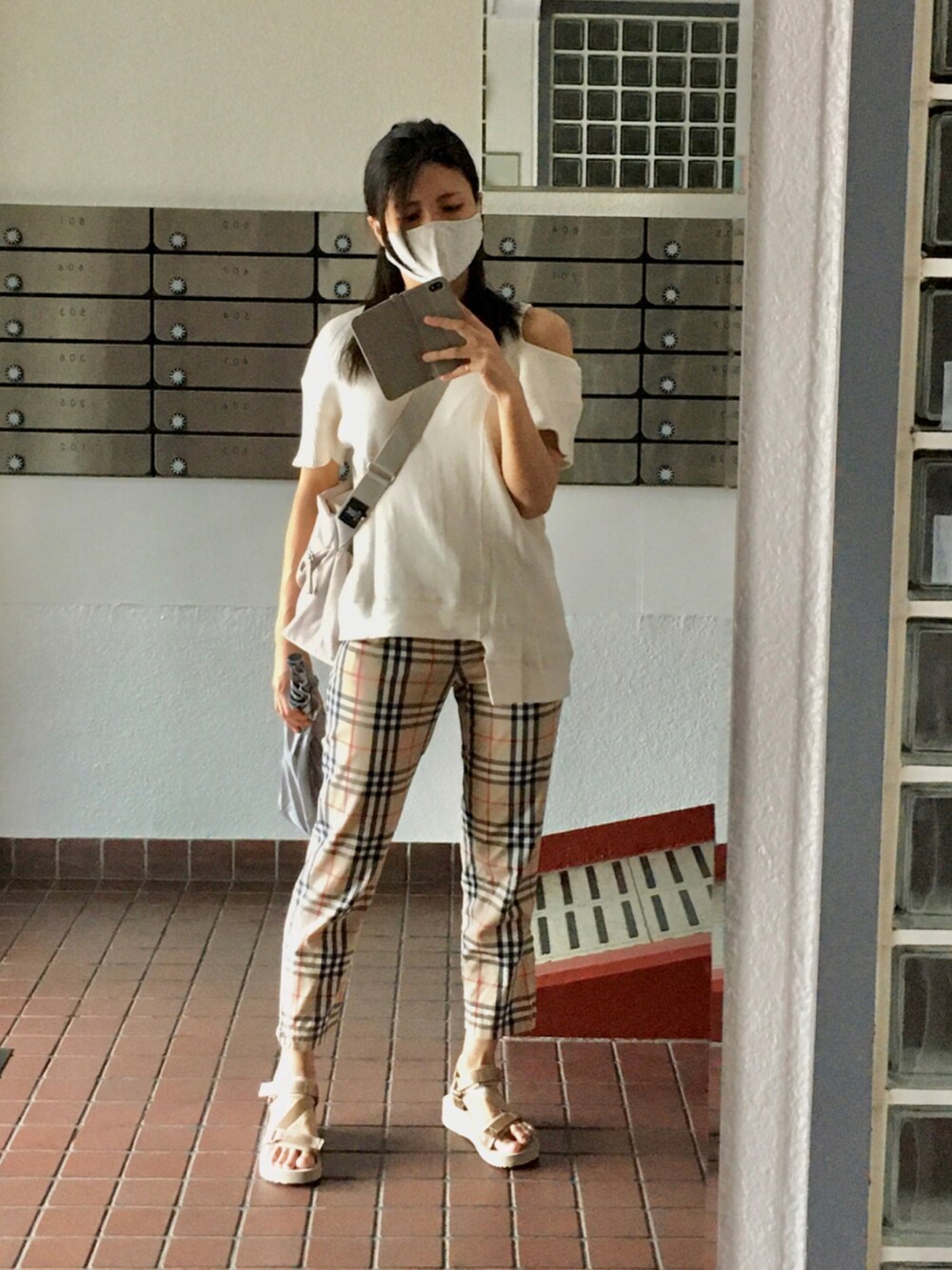 その他パンツを使った「ノバチェック」の人気ファッション