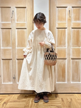 「チロリアンシューズ」｜「アイテム（雑貨/ホビー）」を使った、はまなかさん（レディース・151cm）の秋コーディネート