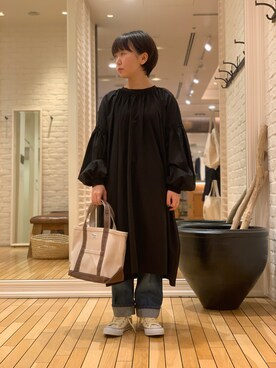 「URBAN RESEARCH DOORS（アーバンリサーチドアーズ）のハイライズデニムパンツ（デニムパンツ）」を使った、なかのさん（レディース・145cm）の秋コーディネート