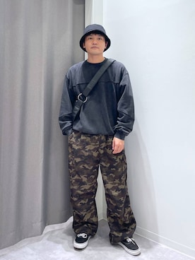 「アイテム（ショルダーバッグ）」を使った、むーやんさん（メンズ・169cm・30代）の秋コーディネート