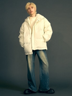 「Shoowtime（ショウタイム）のアイテム（パンツ）」を使った、Model Galleryさん（メンズ・180cm）の秋コーディネート