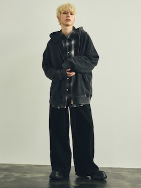 「Shoowtime（ショウタイム）のアイテム（パンツ）」を使った、Model Galleryさん（メンズ・180cm）の秋コーディネート