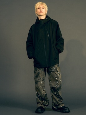 「Shoowtime（ショウタイム）のアイテム（パンツ）」を使った、Model Galleryさん（メンズ・180cm）の秋コーディネート