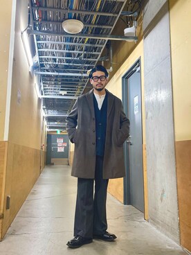 「GLOSTER（グロスター）のアイテム（チェスターコート）」を使った、MURAYAMAさん（メンズ・172cm）の冬コーディネート