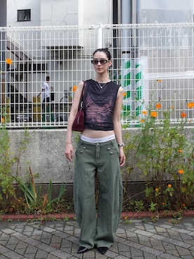 「toutyestのアイテム（Bags、レッド系）」を使った、青野楓さん（レディース・170cm）の秋コーディネート