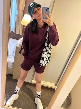 「Saturdays NYC（サタデーズ ニューヨークシティ ）のアイテム（スウェット）」を使った、青野楓さん（レディース・170cm）の秋コーディネート