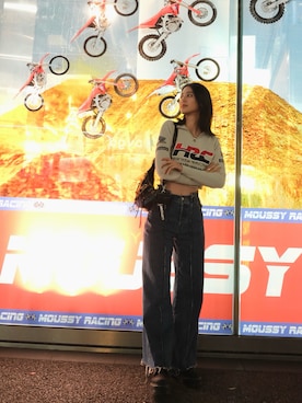 「JW PEI（ジェイダブリューペイ）のアイテム」を使った、青野楓さん（レディース・170cm）の秋コーディネート