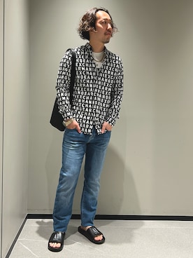 「ARMANI EXCHANGE（アルマーニエクスチェンジ）のNECKLACE AXG0113710（ネックレス、ゴールド系）」を使った、まるてぃさん（メンズ・172cm）の春コーディネート