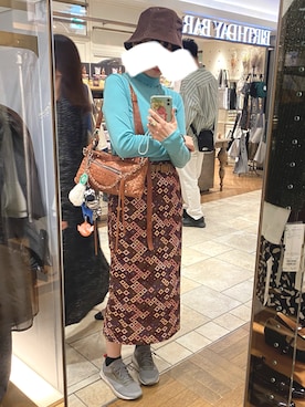 「アイテム（トップス）」を使った、108pitaさん（レディース・163cm）の秋コーディネート