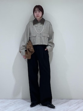 「アイテム（カバーオール）」を使った、なつきさん（レディース・159cm）の秋コーディネート