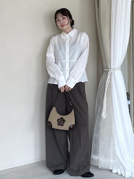 「VIS（ビス）のサマーツイードリボンベルトパンツ/UVケア・イージーケア（その他パンツ、グレー系）」を使った、なつきさん（レディース・159cm）の夏コーディネート