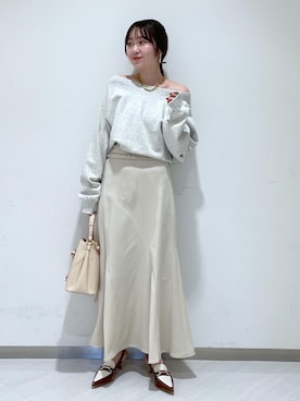 「フェミニンコーデ」｜「アイテム（スウェット）」を使った、なつきさん（レディース・159cm）の春コーディネート