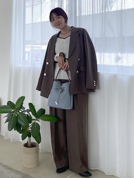 「アイテム（テーラードジャケット、グリーン系）」を使った、なつきさん（レディース・159cm）の秋コーディネート