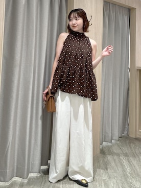 「VIS（ビス）の【WEB限定】ひねり金具ワンハンドルミニショルダーバッグ/2WAY（ショルダーバッグ、イエロー系）」を使った、なつきさん（レディース・159cm）の夏コーディネート