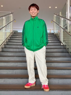「adidas（アディダス）のガゼルボールド / Gazelle Bold / 厚底スニーカー / アディダスオリジナルス adidas Originals（スニーカー）」を使った、Kuma Yuyaさん（メンズ・172cm）の春コーディネート