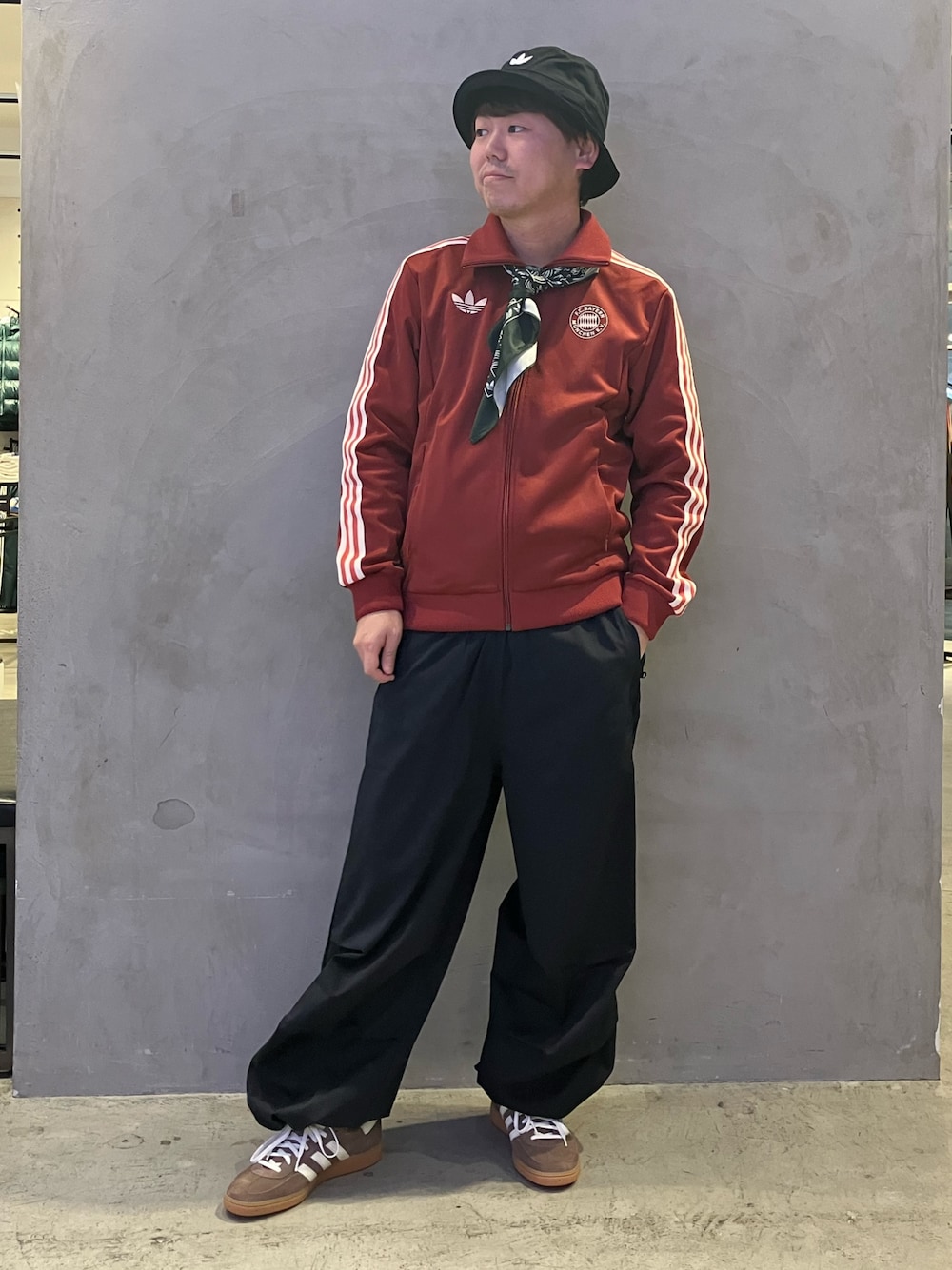 adidas（アディダス）の「FCバイエルン トラックトップ ジャージ