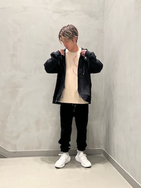 「adidas by Stella McCartney（アディダスバイステラマッカートニー）のアイテム（Tシャツ/カットソー）」を使った、NTさん（メンズ・172cm）の夏コーディネート