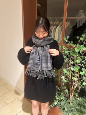 「アイテム（ストール/ショール、グレー系）」を使った、eriaさん（レディース・152cm）の秋コーディネート