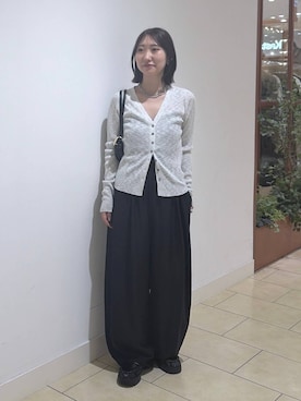 「A part by（アパートバイ）のシアーVカーディガン（カーディガン/ボレロ、グレー系）」を使った、eriaさん（レディース・151cm）の夏コーディネート