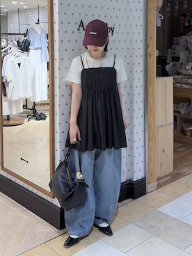 「A part by（アパートバイ）のApbコクーンデニムパンツ（デニムパンツ、ブルー系）」を使った、eriaさん（レディース・151cm）の春コーディネート