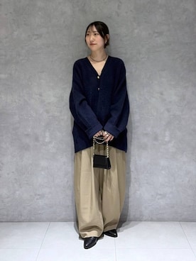 「アイテム（スラックス、ベージュ系）」を使った、eriaさん（レディース・152cm）の秋コーディネート