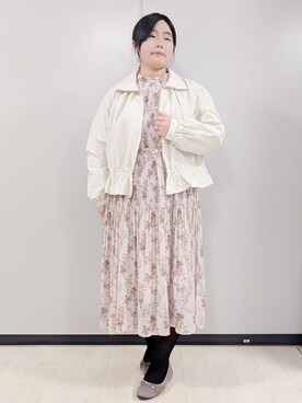 「index（インデックス）のスタンドカラーペプラムブルゾン【洗濯機OK】（ブルゾン、ホワイト系）」を使った、iori0305さん（レディース）の冬コーディネート