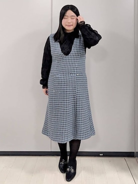 「index（インデックス）のラメスパンコール千鳥柄ジャンスカ【洗濯機OK/イージーアイロン】（ワンピース、ブルー系）」を使った、iori0305さん（レディース）の冬コーディネート