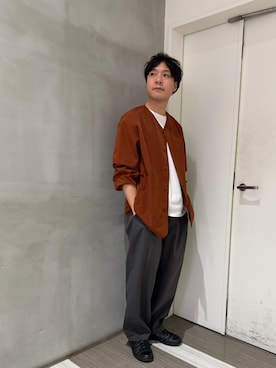 「EKAL（エカル）のDOT AIR NO COLLOR CARDIGAN（カーディガン/ボレロ、オレンジ系）」を使った、mitsuyoshi.tさん（メンズ・170cm）の春コーディネート