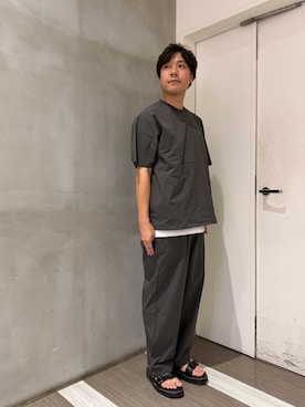 「TOHA（トハ）のリカバリーウェア布帛 半袖/ロングパンツ（ルームウェア/パジャマ、グレー系）」を使った、mitsuyoshi.tさん（メンズ・170cm）の夏コーディネート