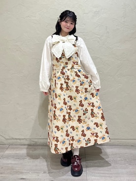 「アイテム（ジャンパースカート）」を使った、ikiさん（レディース・151cm）の秋コーディネート