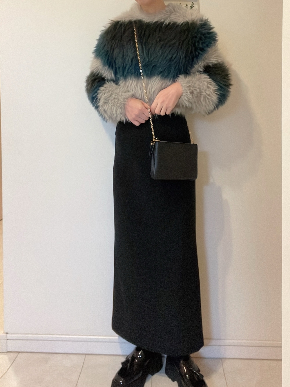 「今日のコーデ、クリスマスに着たい服、冬ファッション、クリスマスコーデ、低身長コーデ、厚底ローファー、シャギーニット、EMODA、ZARA、LOUIS  VUITTON」｜「ZARAのアイテム（ローファー、ブラック系）」を使った、☺︎♥♡Ree♡♥☺︎さん（レディース・152cm）の冬コーディネートの1枚目の写真