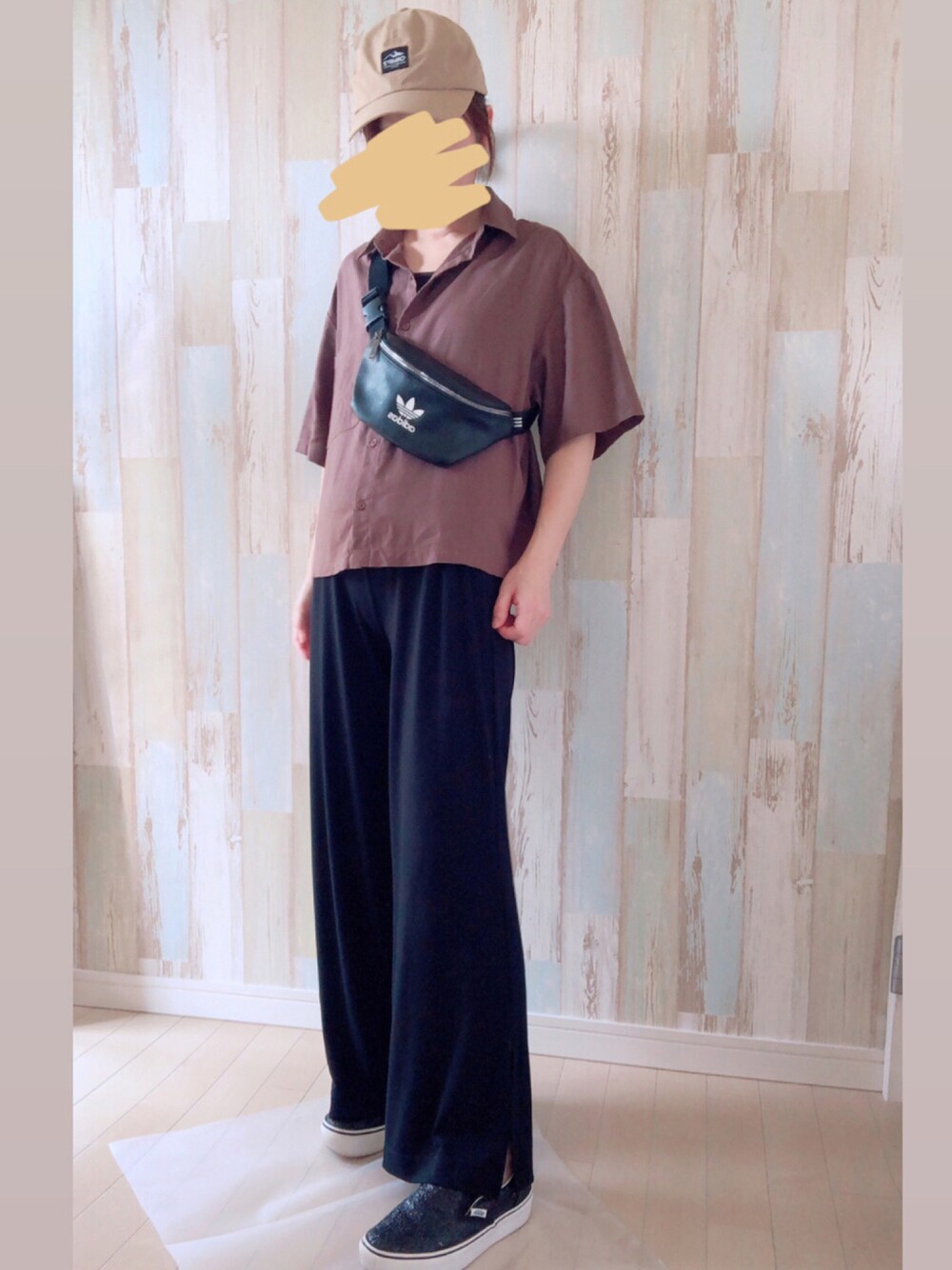 「GU、休日コーデ、adidas originals、パンツコーデ、キャップ女子、お洒落さんとつながりたい、CAMP7」｜「adidas Originalsのadidas Originals/アディダス オリジナルス WAISTBAG/ウエストバッグ（ボディバッグ/ウエストポーチ、ブラック系）」を使った、☺︎♥♡Ree♡♥☺︎さん（レディース・152cm）の秋コーディネートの1枚目の写真