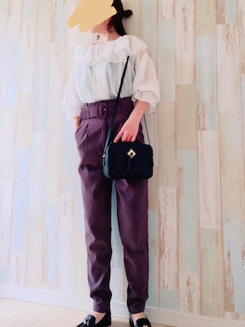 ☺︎♥♡Ree♡♥☺︎さんの「スクエアバックルベルト付きテーパードパンツ」を使ったコーディネート