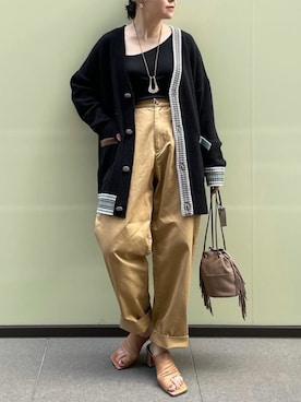 「NOLLEY’S（ノーリーズ）のアイテム（カーディガン/ボレロ）」を使った、Rie Millerさん（レディース・160cm）の秋コーディネート