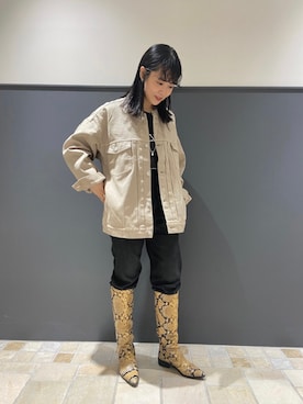 「NOLLEY’S（ノーリーズ）のアイテム（デニムジャケット）」を使った、Rie Millerさん（レディース・160cm）の秋コーディネート