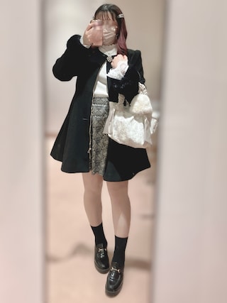evelyn 2023ビジューコート ティペット付 M（M ❤︎.*｜evelynの