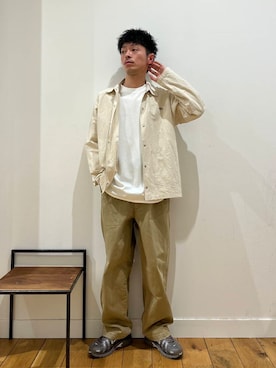 「FORK&SPOON（フォークアンドスプーン）のFORK&SPOON　フレンチドリルピグメントチノパンツ（その他パンツ）」を使った、みやさんさん（メンズ・171cm）の春コーディネート