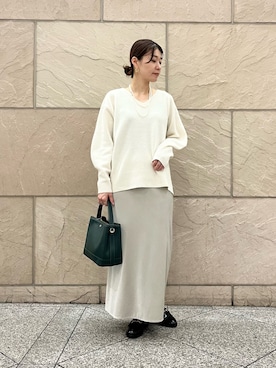 「アイテム（ハンドバッグ、グリーン系）」を使った、katayoさん（レディース・166cm）の秋コーディネート