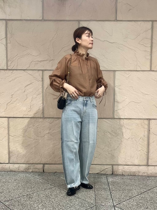 セール】YENN SIDE PLEATED DENIM PANTS（デニムパンツ）｜YENN