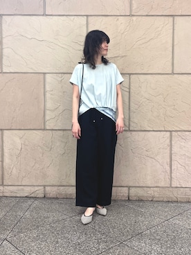 「URBAN RESEARCH ROSSO WOMEN（アーバンリサーチ　ロッソ）のリネン混ドルマンプルオーバー（シャツ/ブラウス、ブルー系）」を使った、katayoさん（レディース・166cm）の春コーディネート