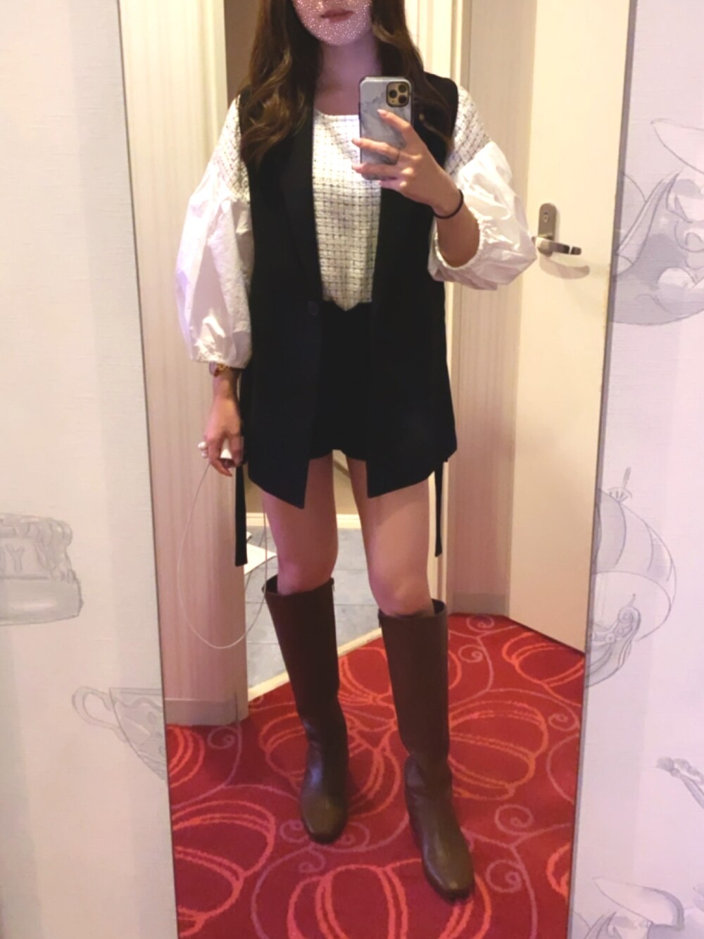 「休日スタイル、モノトーンコーデ、ZARAコーデ、ザラジョ、ツイード、ベスト、ブーツ」｜「NOFALL sangoのアイテム（ブーツ、ブラウン系）」を使った、  SAYAKA♡さん（レディース・158cm）の秋コーディネートの1枚目の写真
