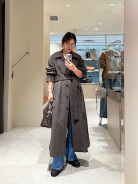 「アイテム（ステンカラーコート）」を使った、YUIさん（レディース・165cm・20代）の秋コーディネート