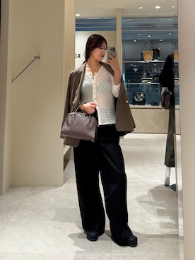 「アイテム（チノパンツ）」を使った、YUIさん（レディース・165cm・20代）の秋コーディネート