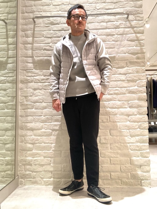 セール】【販売店舗限定】ミドルカットレザースニーカー