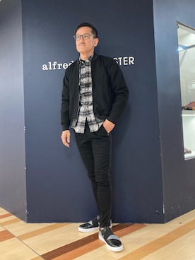 「スキニーデニム」｜「アイテム（スリッポン）」を使った、nobgさん（メンズ・171cm）の冬コーディネート