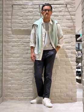 「alfredoBANNISTER（アルフレッドバニスター）の【SHOO IN SHOE】定番 究極のベーシック オールレザースニーカー 一部店舗＋WEB限定（スニーカー、ホワイト系）」を使った、nobgさん（メンズ・171cm）の春コーディネート