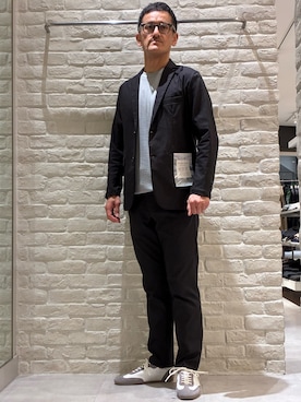 「alfredoBANNISTER（アルフレッドバニスター）の【軽量】シャーリング レザースニーカー（スニーカー、ホワイト系）」を使った、nobgさん（メンズ・171cm）の春コーディネート